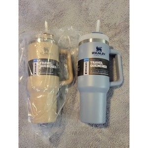 *BNWT*Bundle of 2 Stanley Adventure Quenchers in 40 oz.Driftwood & Chambray